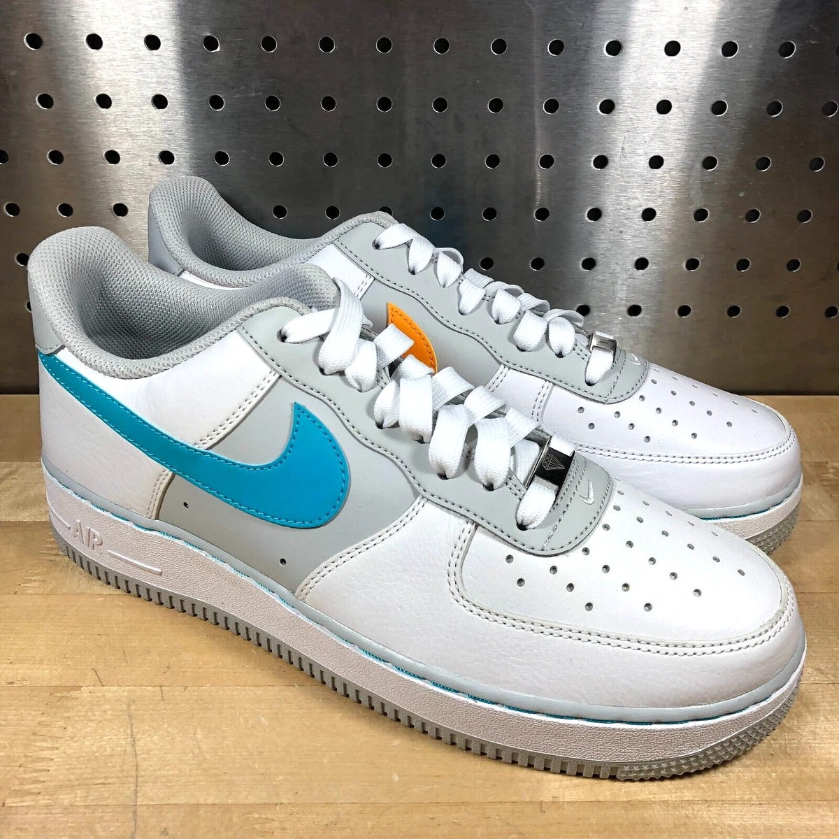 Commotie Isoleren Tussen NIKE AIR FORCE 1 &#039;07 LV8 White/Turquoise/Blue &#034;FIESTA&#034;  DC8874-100 NBA 75th Sz 9 | eBay