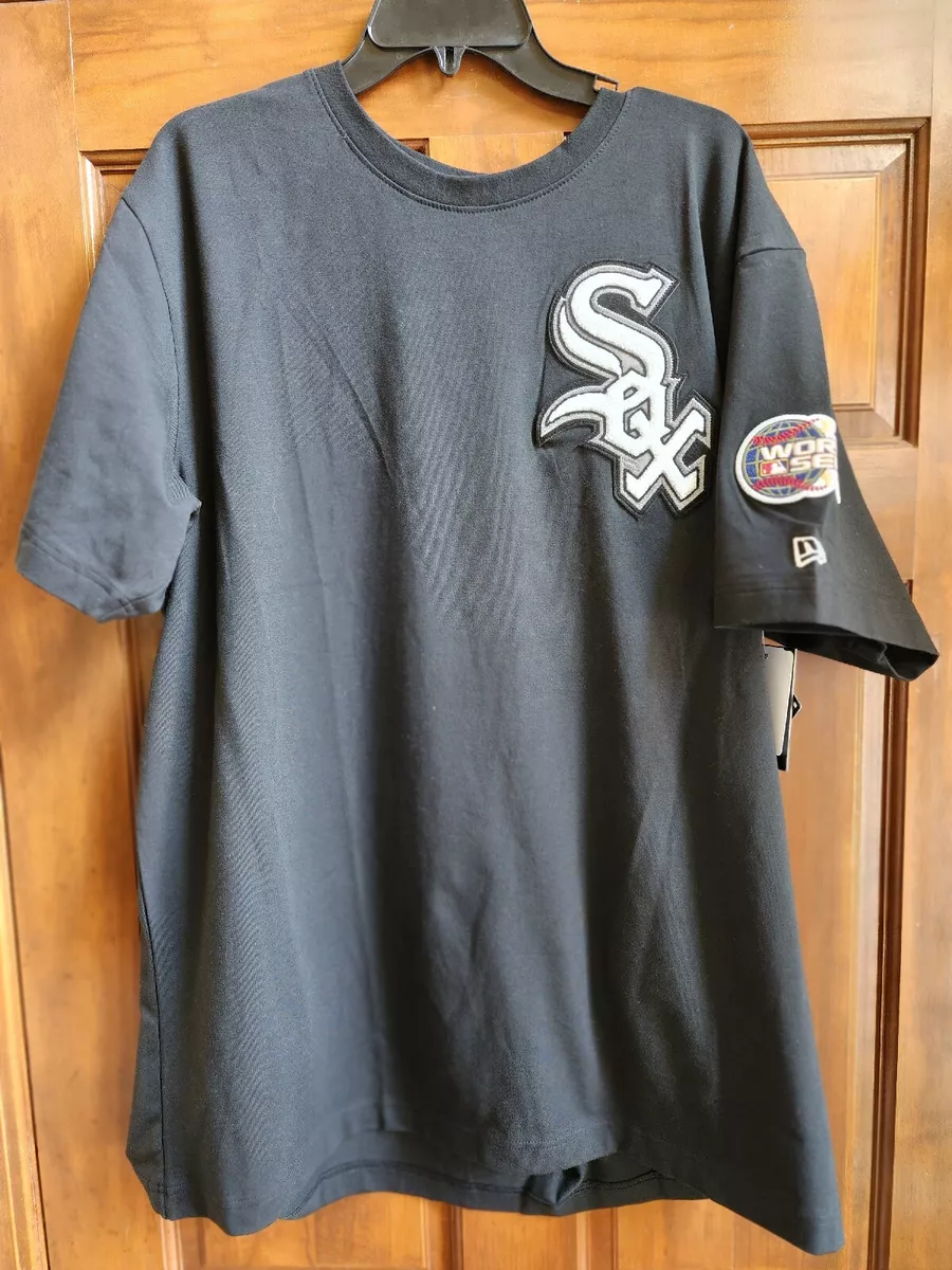 NWT New Era Men’s Chicago White Sox Varsity Letter T-Shirt Black Color Size  2XL