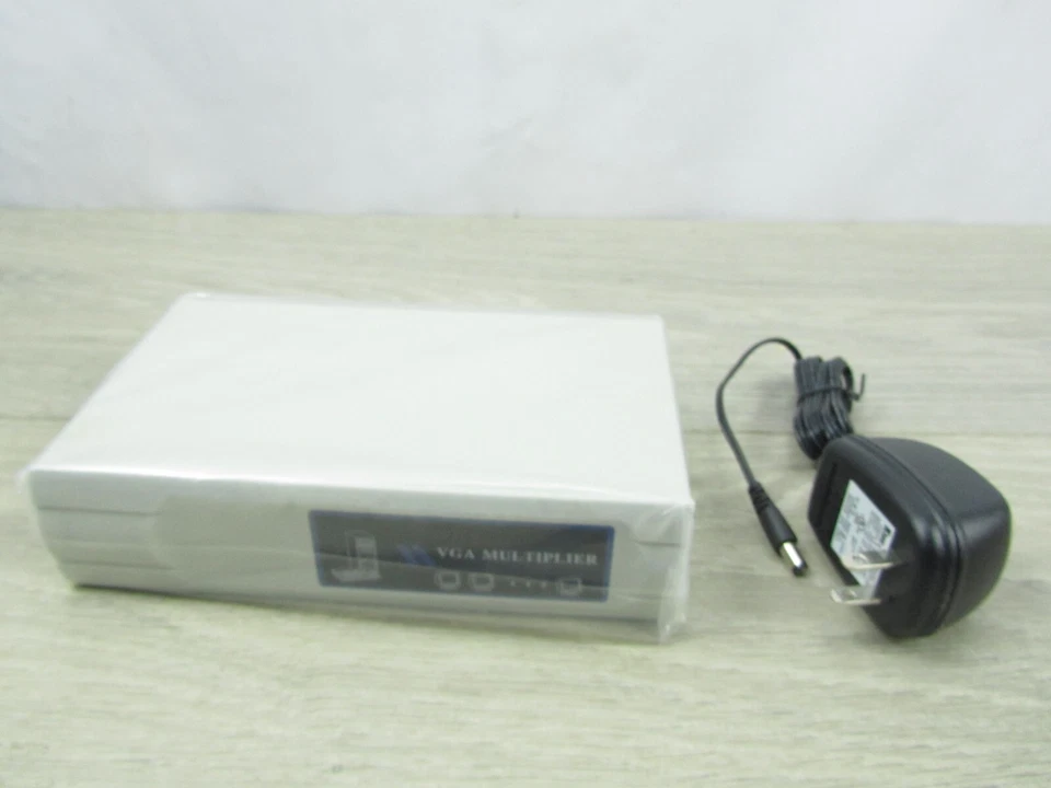 Linxcel VM-112A 2-Port SVGA VGA Splitter Amplifier Multiplier 400 MHz w/ Power - Image 4 of 4