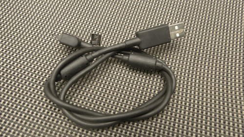 Genuine Original Sony Ericsson Data Cable DCU-65 Data Sync Cable - 第 1/4 張圖片