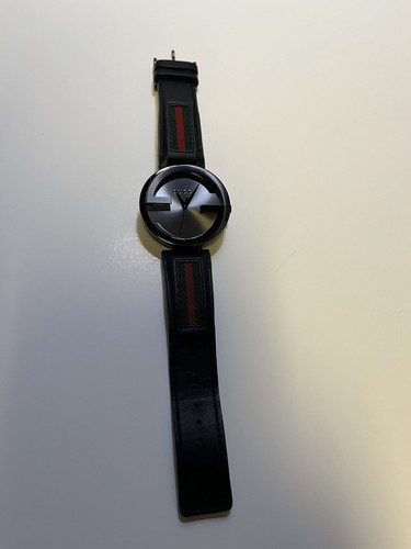 Reloj de cuarzo Gucci entrelazado GG 42 mm acero esfera negra YA133206 excelente - Imagen 7 de 11
