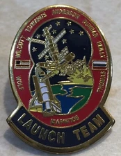 STS-89 SPACE SHUTTLE ENDEAVOUR LAUNCH TEAM PINBACK 