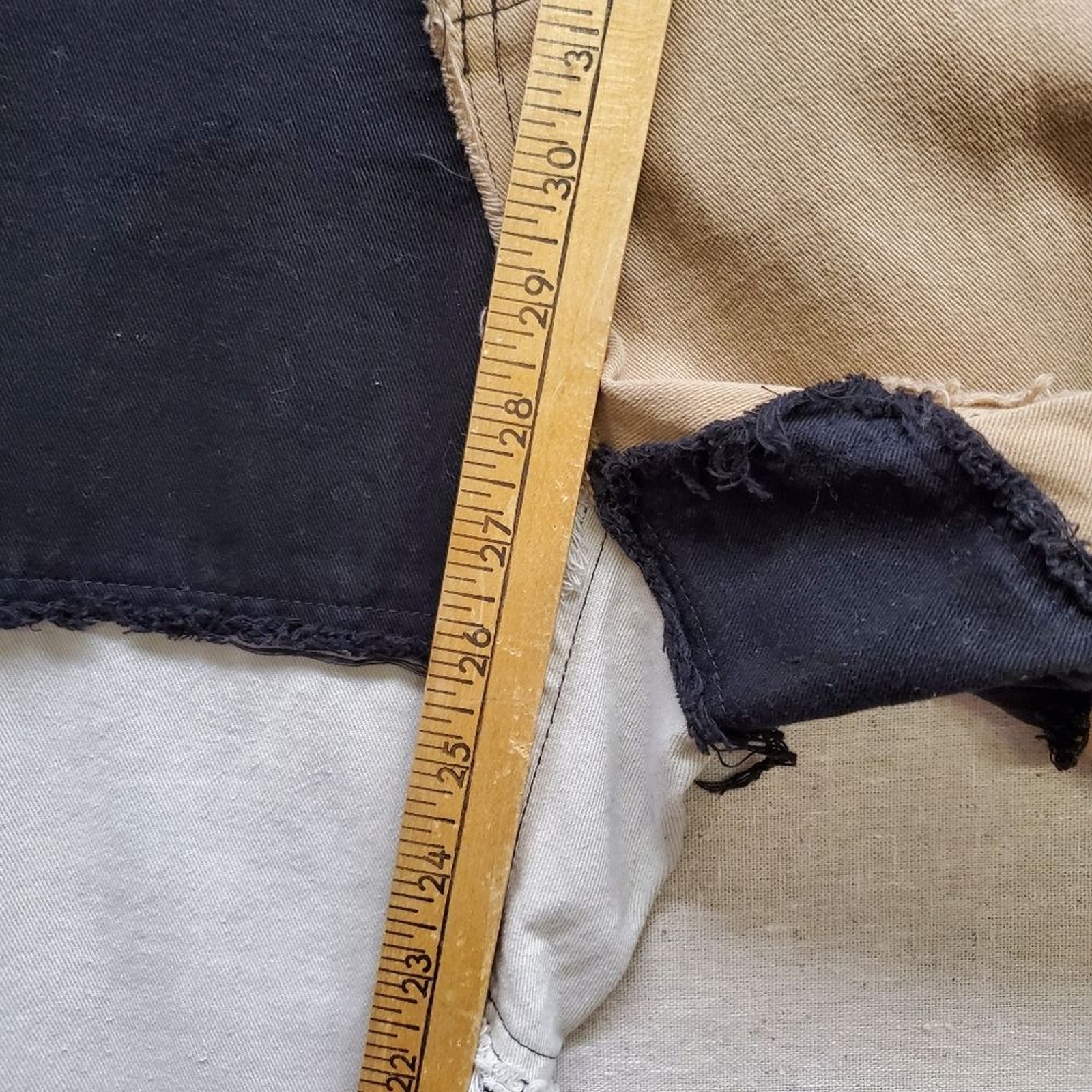 Shein Patchwork Stringy Pants Jeans in Black, Whi… - image 3