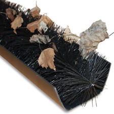 GroundMaster - Black Gutter Guard Brush - Drain Debris Downpipe Leaves Filter