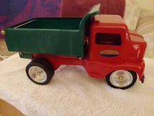 TONKA CLASSIC 1949 DUMP TRUCK  NEW 11" LONG, ORIGINAL BOX, LIFT FUNCTIONS TOO! 