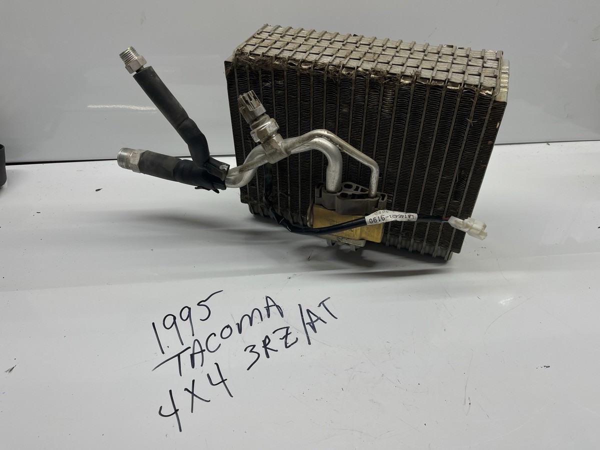 たこす 95-04 Toyota Tacoma AC Air Conditioning Evaporator With Lines TXV