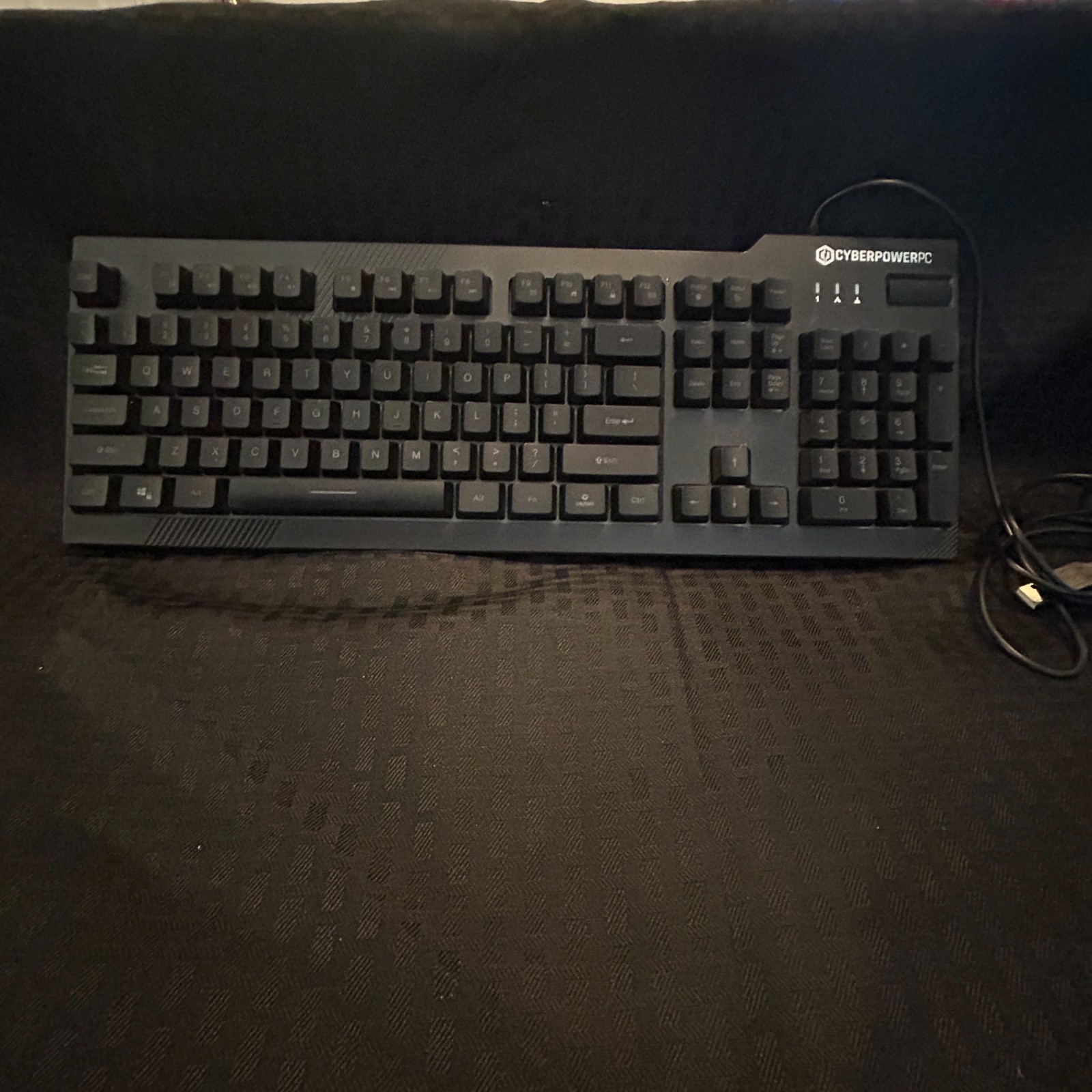 CyberPowerPC Wired Gaming Keyboard White LED Backlit NOHI 01