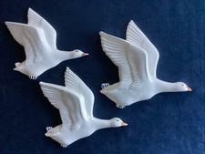 Rare Vintage Rye Pottery Graduated Set Of Three Flying Ducks Birds Wall Plaques