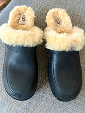 UGG Australia Women  s Black Leather Fur-Lined Studded Clog Slippers Size 10