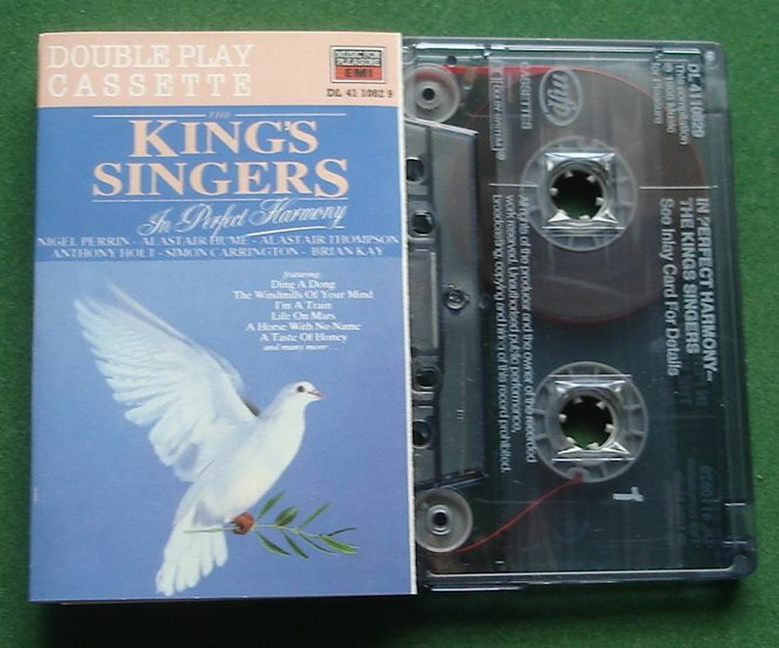 The King's Singers In Perfect Harmony inc Life On Mars + Cassette Tape - TESTED