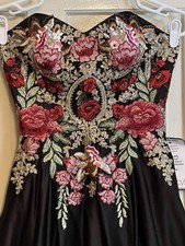 Dress Blondie Nites Embellished Embroidered Black Prom Dress: Size 1