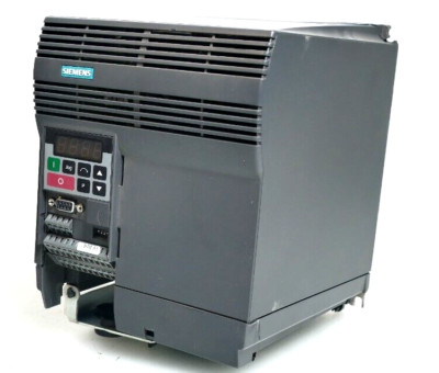 Siemens MICROMASTER Vector 6SE3221-5DC40 | I: D.04 | 6SE3 221-5DC40 