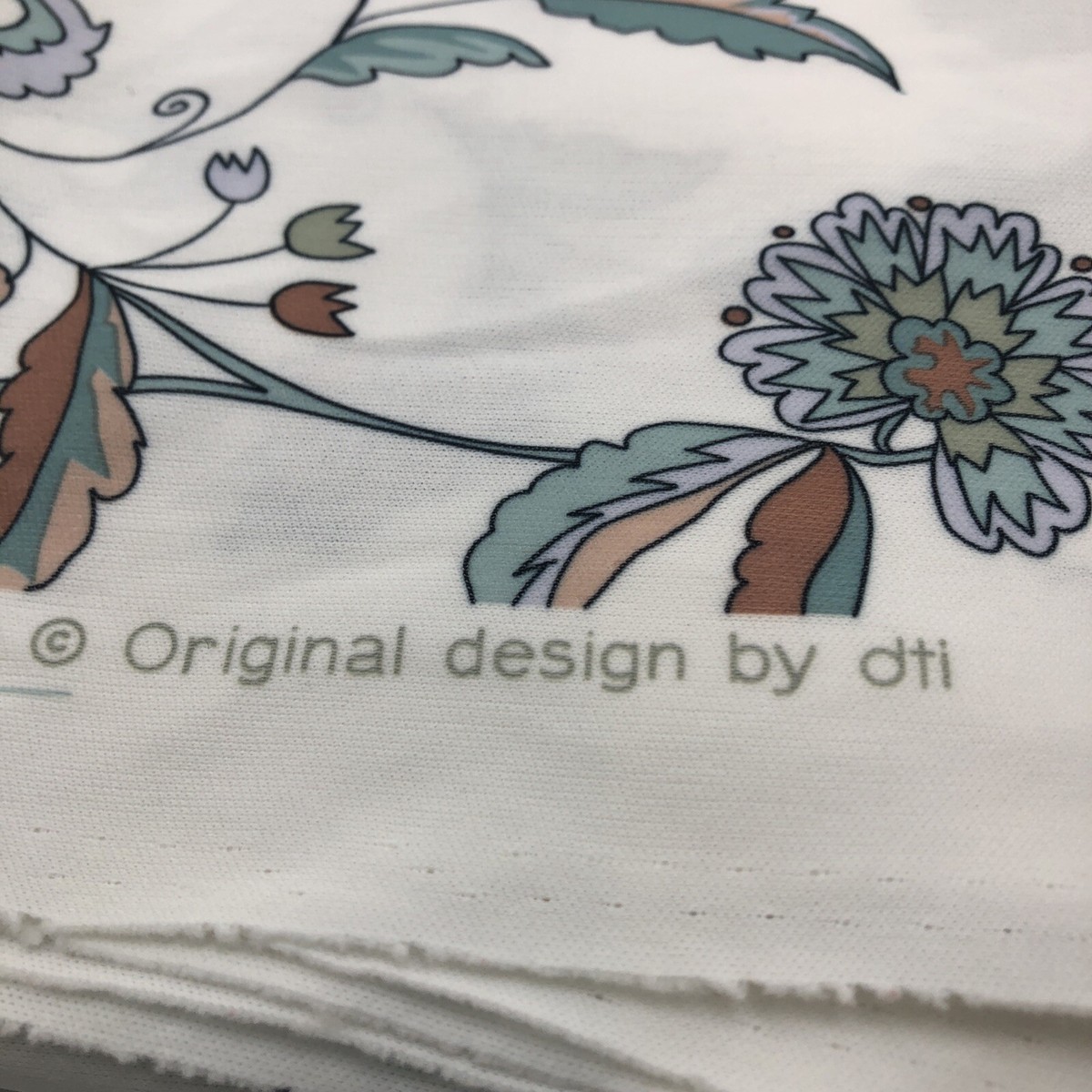 1点物⭕️お安く!◎Custom Vintage Fabric◎AR 9.75 VINTAGE FABRIC STRETCH KNIT 2 Yds x 62” w FLORAL PATTERN