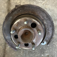 2000-2003 Chevy Impala Rear Rh Passenger Spindle Knuckle Stub Axle Assembly Oem