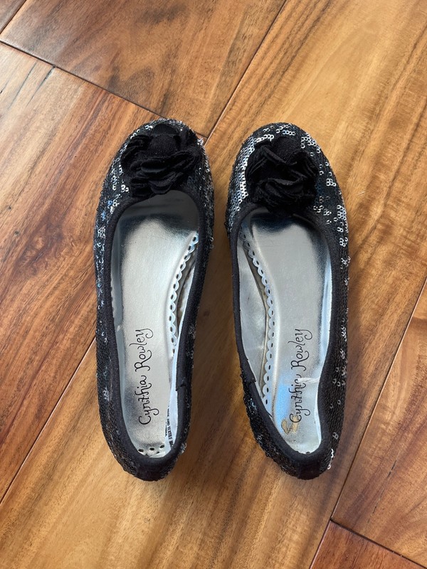 Cynthia Rowley Girl's Sequined Flower Flats Dress Shoe size 3 New