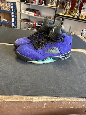 Size 11 - Jordan 5 Retro Alternate Grape 2020