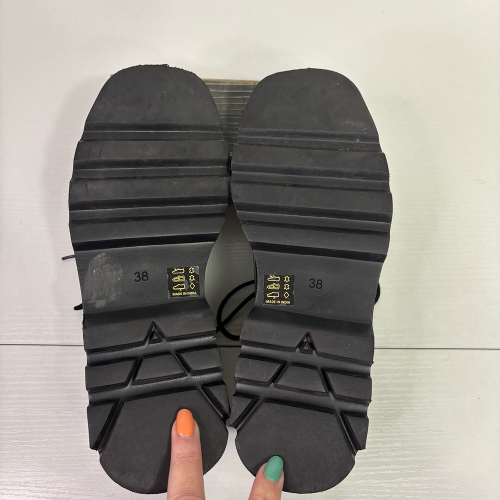 SAOLA Scarpe Oxford Maeve Anthropologie in pelle nera con suola platform grossa taglia 38