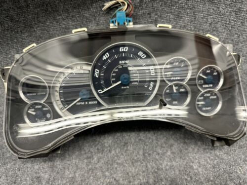 2003 2004 CADILLAC ESCALADE INSTRUMENT CLUSTER SPEEDOMETER GAUGES 15073350 OEM - Picture 2 of 6