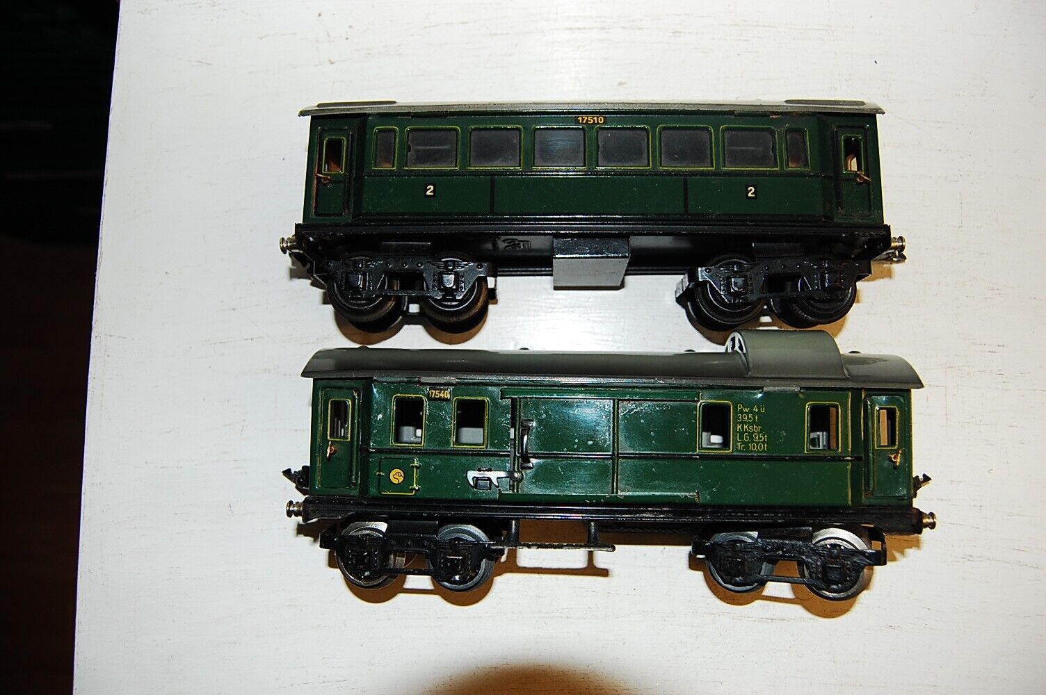 Foto 1 di 9
