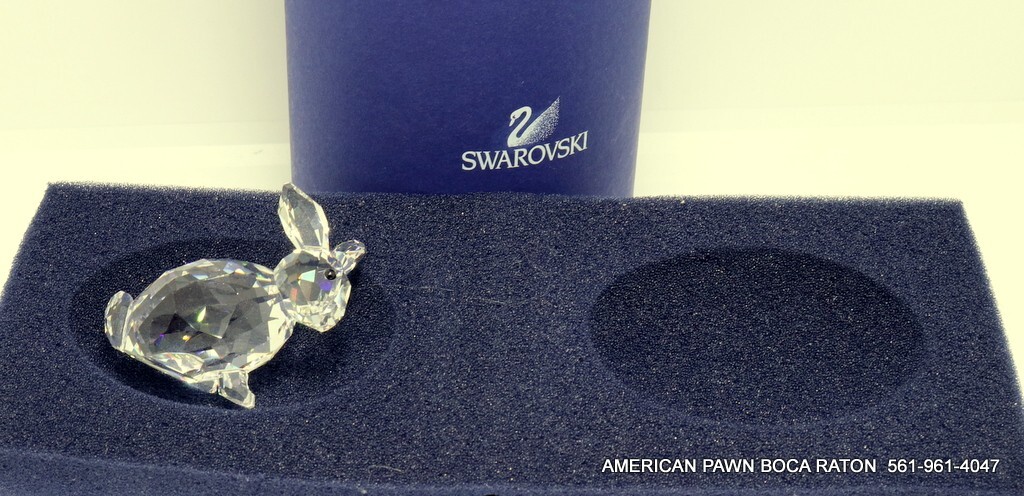 Swarovski Crystal Sitting Rabbit Bunny 905777 Austria Animal