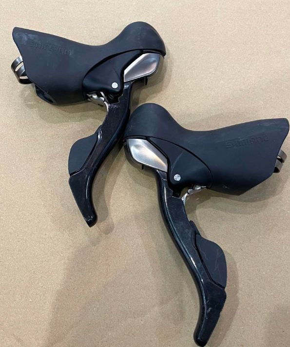 SHIMANO ULTEGRA 6700 シフトレバー シマノ SHIMANO アルテグラ ULTEGRA ST-6700 左右セット 2×10速