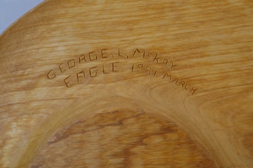 1991 Nisga'a Native George McKay Hand Carved Cedar Eagle Designed Shallow Tray - Picture 5 of 7