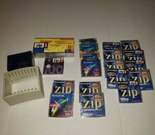 Lot of 26 Zip Disks For PC/Mac With Two Holding Trays Iomega Fujufilm 250 100