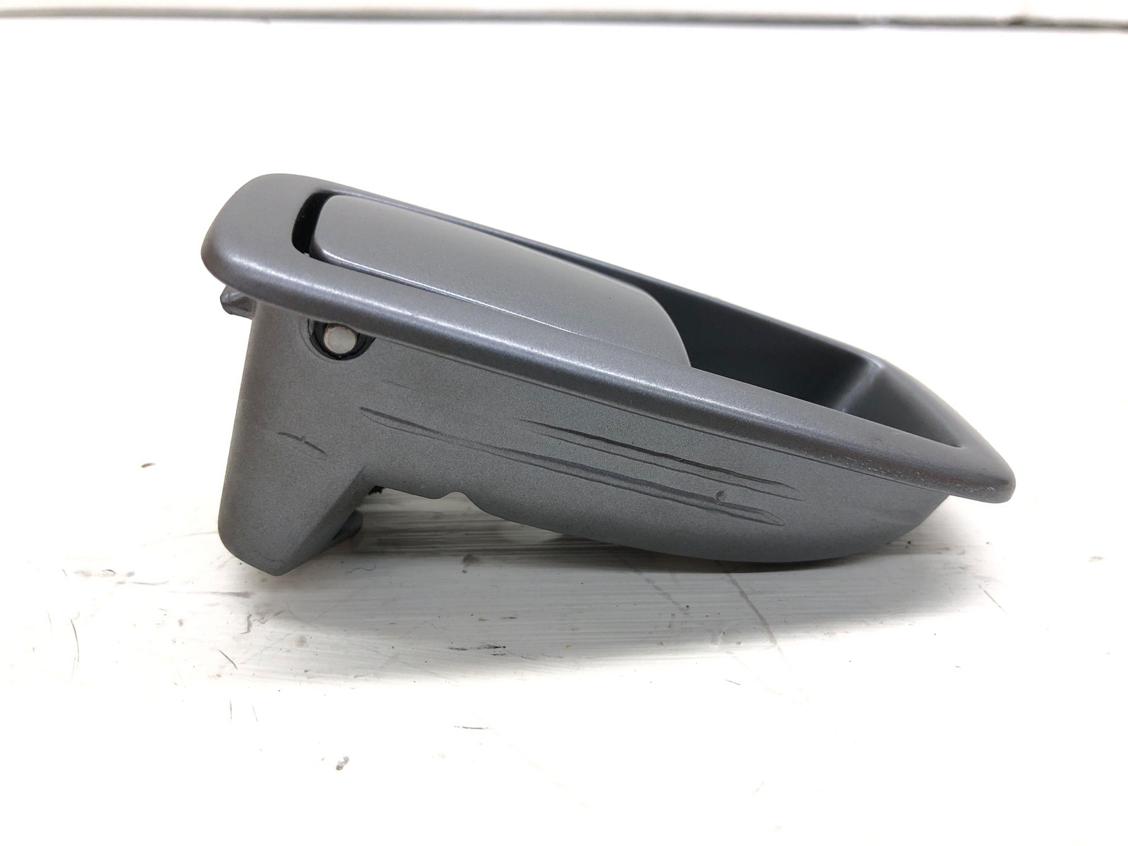 2017-2020 FERRARI GTC4LUSSO (B) REAR SEAT RELEASE HANDLE 88343000 OEM