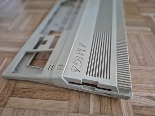 ✅ Chicken Lips Gehäuse Commodore Amiga 500 ⭐ schlechter Zustand ⭐ niedrige SN ⚡️ - Bild 10 von 12
