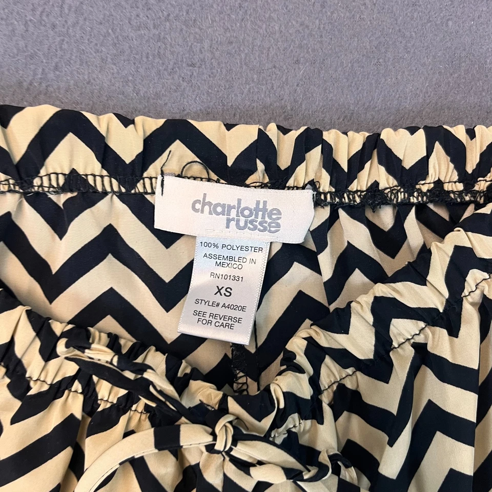 Pantalones Cortos Charlotte Russe Para Mujer Talla XS Bolsa de Papel Grande Espiga Beige Negro Y2K Foto 2 de 4