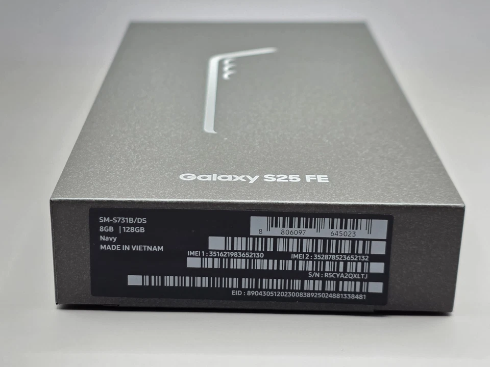 NEW & SEALED Samsung Galaxy S25 FE - 128 GB Navy - UK MODEL 2 YEAR WARRANTY - Image 3 of 4