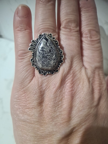 Ladies Sterling Silver 925 Statement Ring Size R Teardrop Stone - Picture 1 of 8