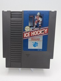 NES Sports Lot &ndash; Ice Hockey + Tecmo Bowl Tested