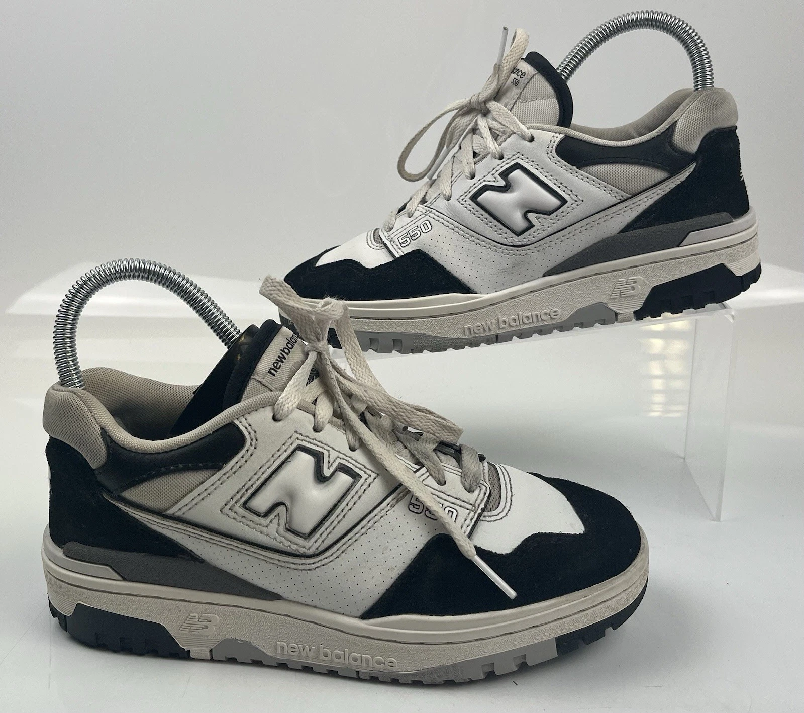 Taglia UK 4.5 New Balance 550 bianco nero nuvola di pioggia
