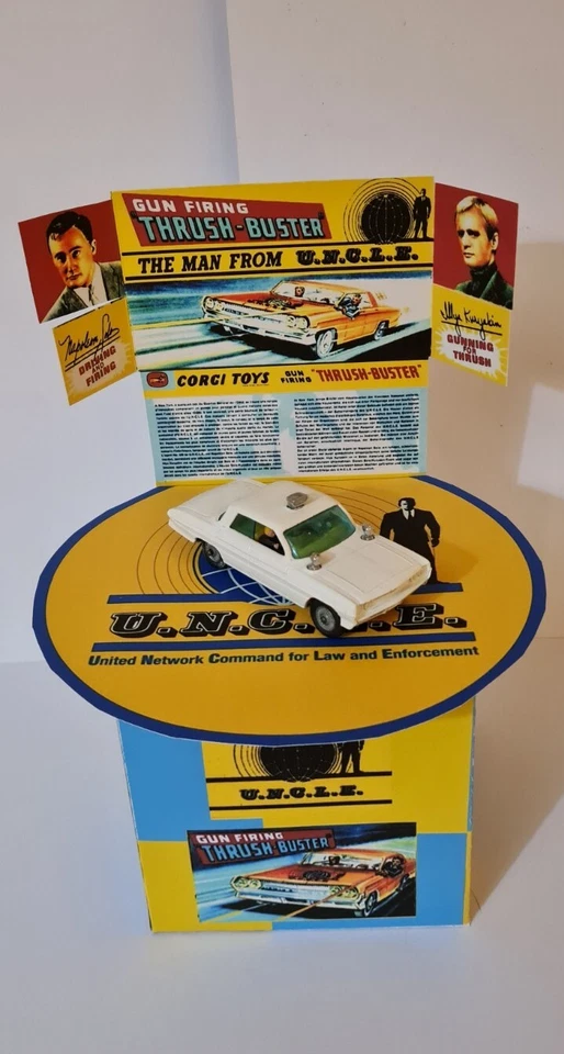 CORGI 497- MAN FROM UNCLE 'THRUSH BUSTER DISC STAND ( MODEL CAR NOT INCLUDED ) . - Image 2 of 4