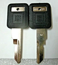 Lot of 2 Strattec for GM P1098EV, B77, Key Blanks For Chevrolet-Beretta, Corsica