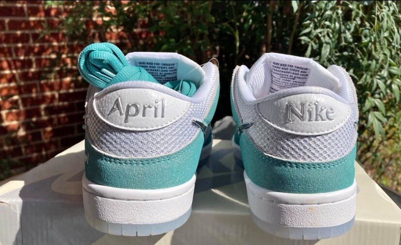 Size 7.5 - Nike SB Dunk Low x April Skateboards Turbo Green
