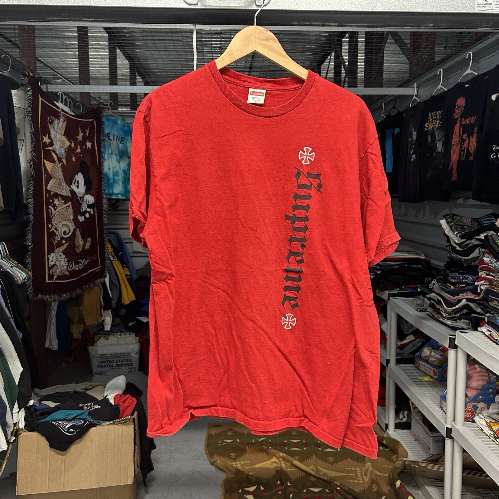 Supreme x Independent Old English Tee Red Size L - Gem