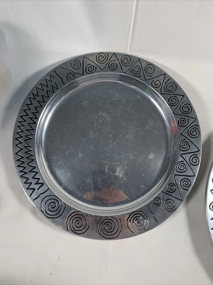 Juego de 4 bandejas Wilton Armetale Reggae Serveware de 14”, 12”, cuenco de 10” y carrito de vino Foto 4 de 4