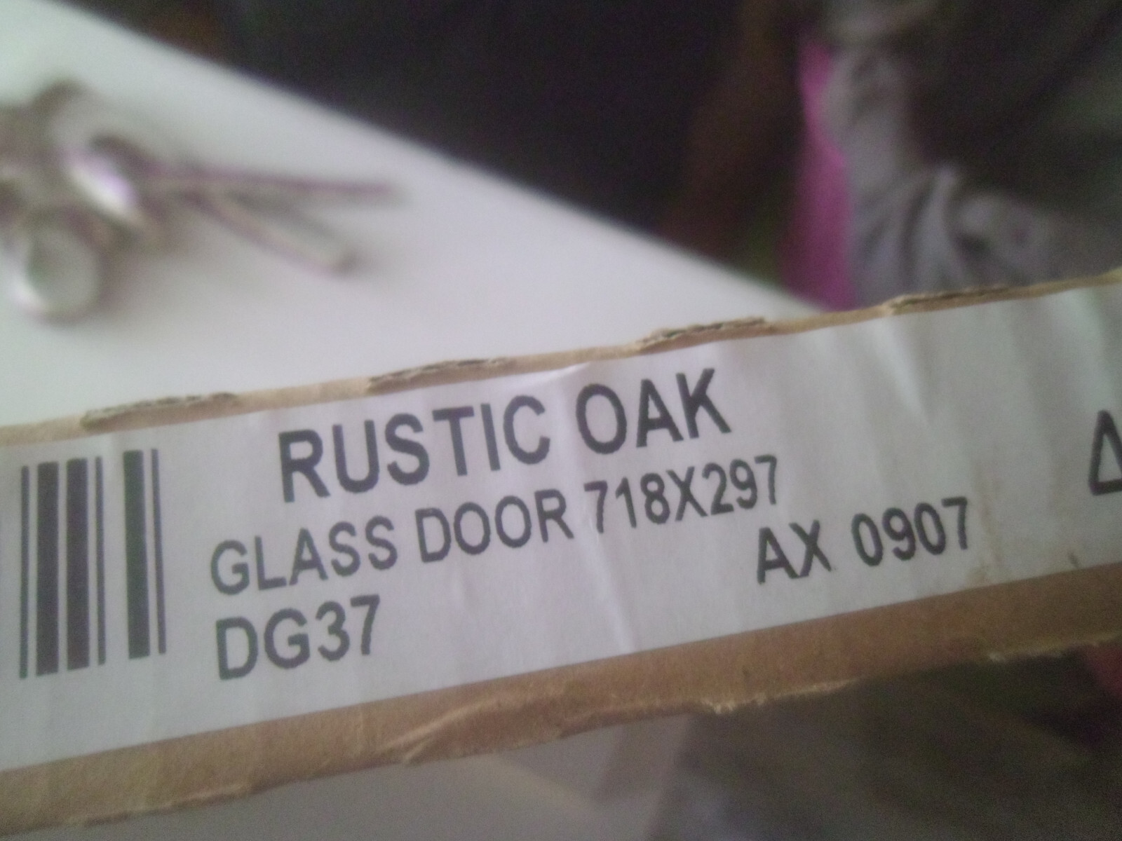 3 x Brand new 300mm Solid Oak kitchen doors with bevelled glass