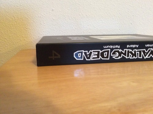 SIGNED 2x's by Robert KirkmanThe Walking Dead Omnibus Volume 4 Slipcase HC + Pic - Picture 6 of 12