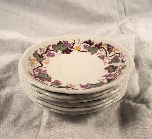Vintage Wedgwood China Jefferson Old Vine Grapes Saucer ( 6 Available ) - Picture 3 of 5