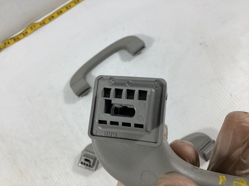 BMW X5 2012-2018 Juego de manijas de agarre de techo superior lateral trasero OEM. - Imagen 7 de 8