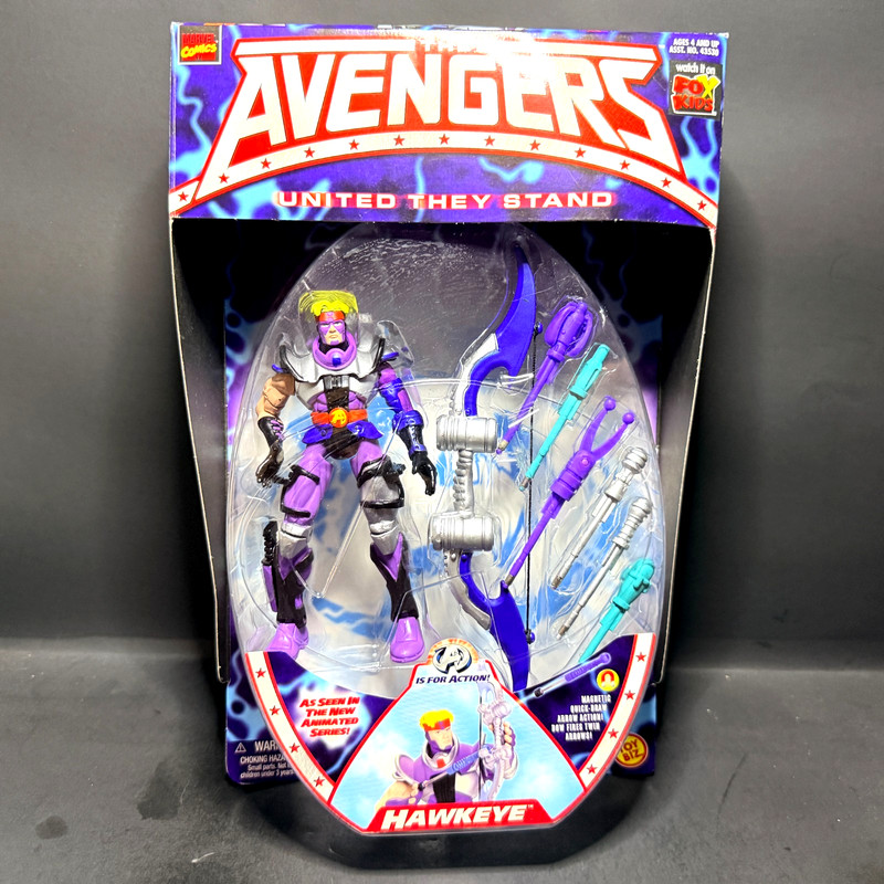 1999 TOYBIZ MARVEL THE AVENGERS HAWKEYE VINYL FIGURE W/ WEAPONS