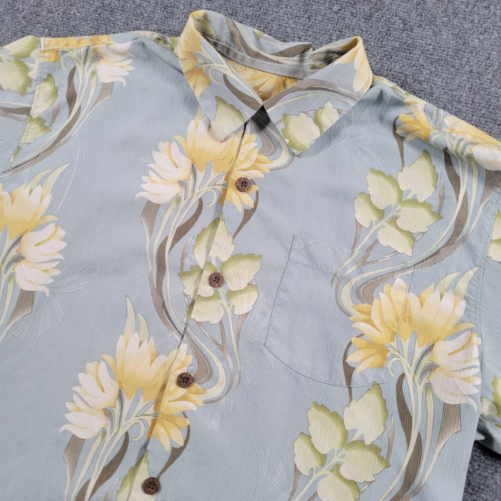 Tommy Bahama Shirt Mens Medium Blue Yellow Silk Floral Hawaiian Button Up Camp