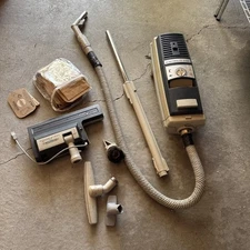 ELECTROLUX 2100 Vacuum Canister Power Nozzle Filter Bags Accessories *read