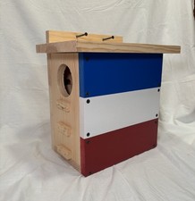 Large Backyard Squirrel/bird House Nesting Box - Red White And Blue Easy Instal