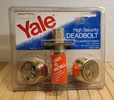 Yale High Security Deadbolt Lock V3221A Cylinder 2 3/8" NOS In Package Vintage