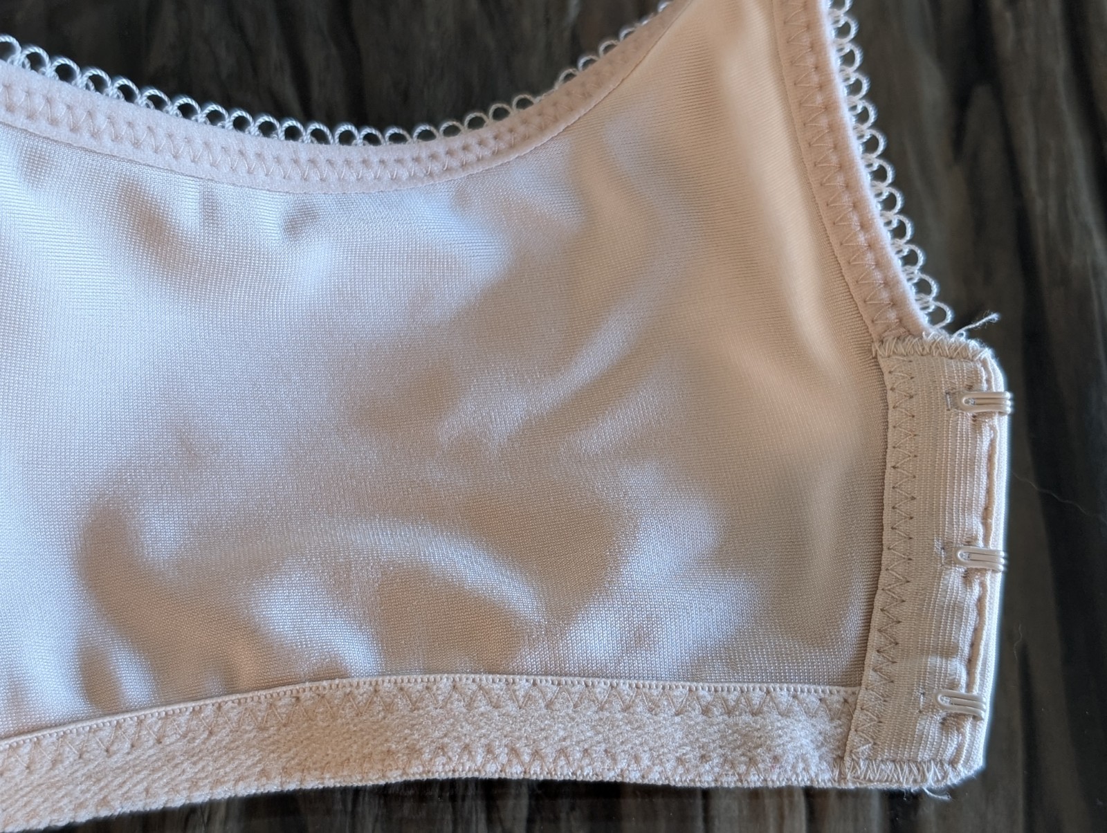 Wacoal 32DD Basic Beauty Seamless Underwire Sand … - image 15