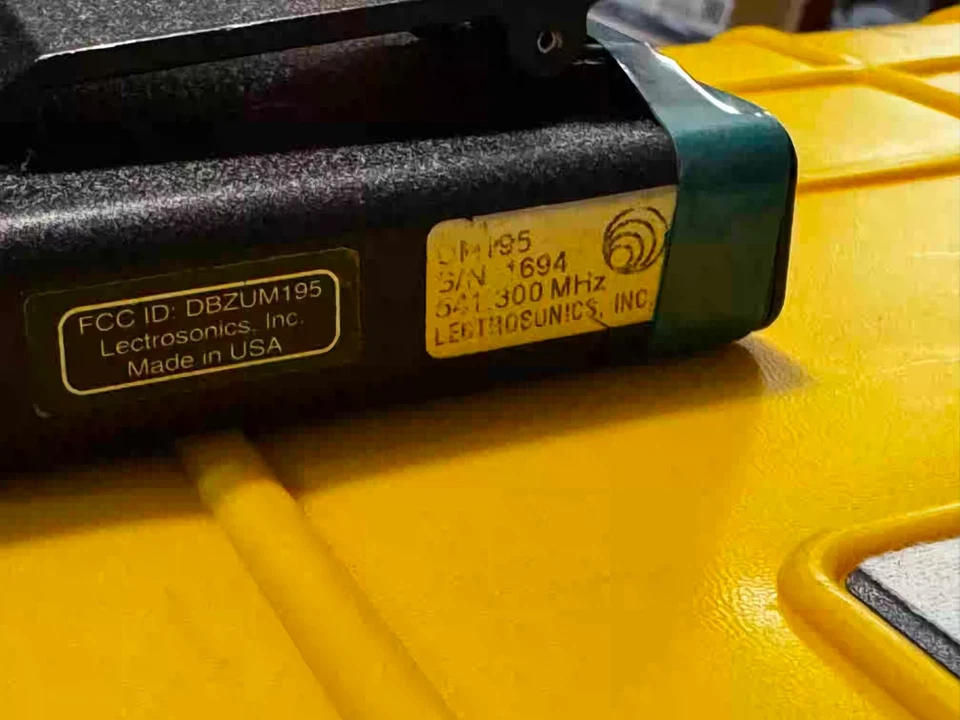 Lectrosonics UCR195 Receiver + UM195 Transmitter Wireless - Image 2 of 3